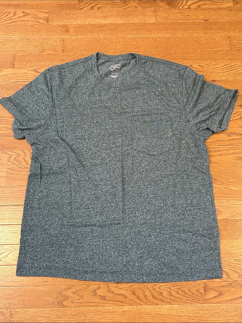 St. Johns Bay | Greenish Grey Heathered Basic T-Shirt Front Pocket Frocket Large